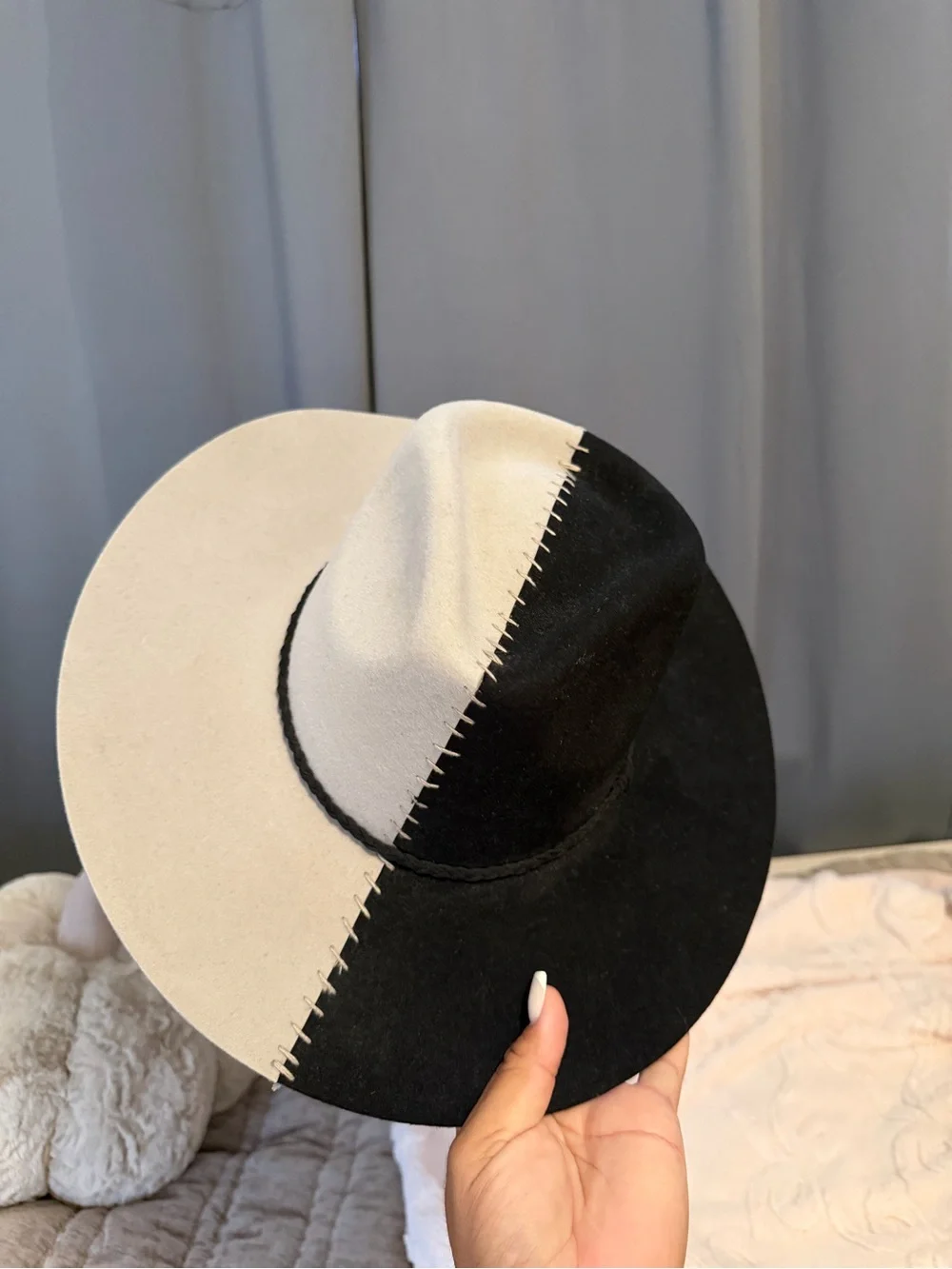 Stunning Wool gray, and black ASN hat nwot